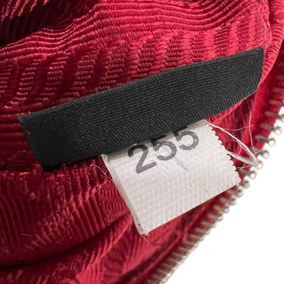 Prada Re-Edition 2005 Nylon Shoulder Bag - Picture 9 of 11